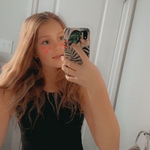 Meet your Posher, Julia